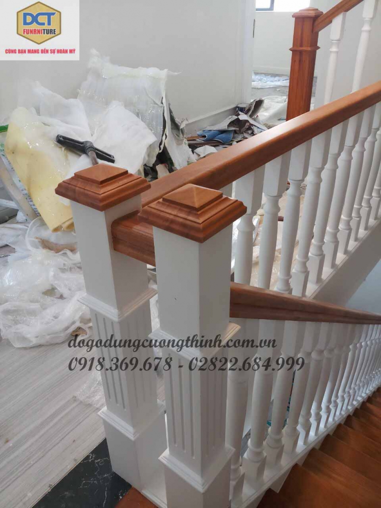 Cầu thang gỗ tân cổ điển